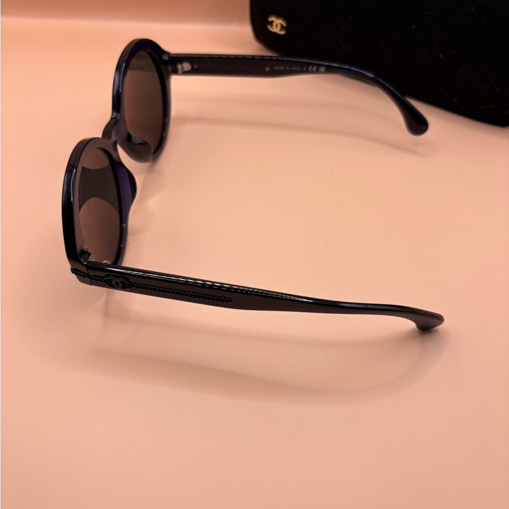 💙SOLD🖤Chanel Navy Blue Sunglasses - Picture 11 of 13